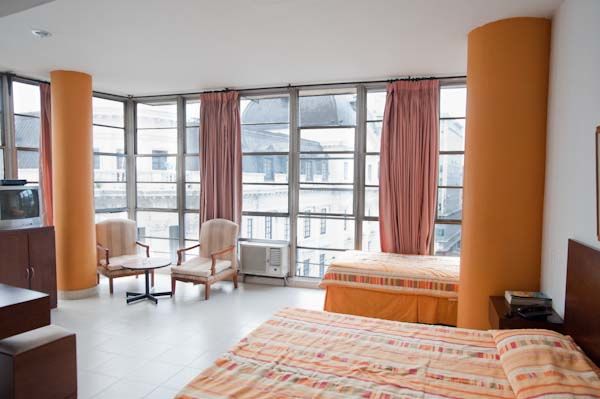 Hotel Royal Plaza Калі Екстер'єр фото